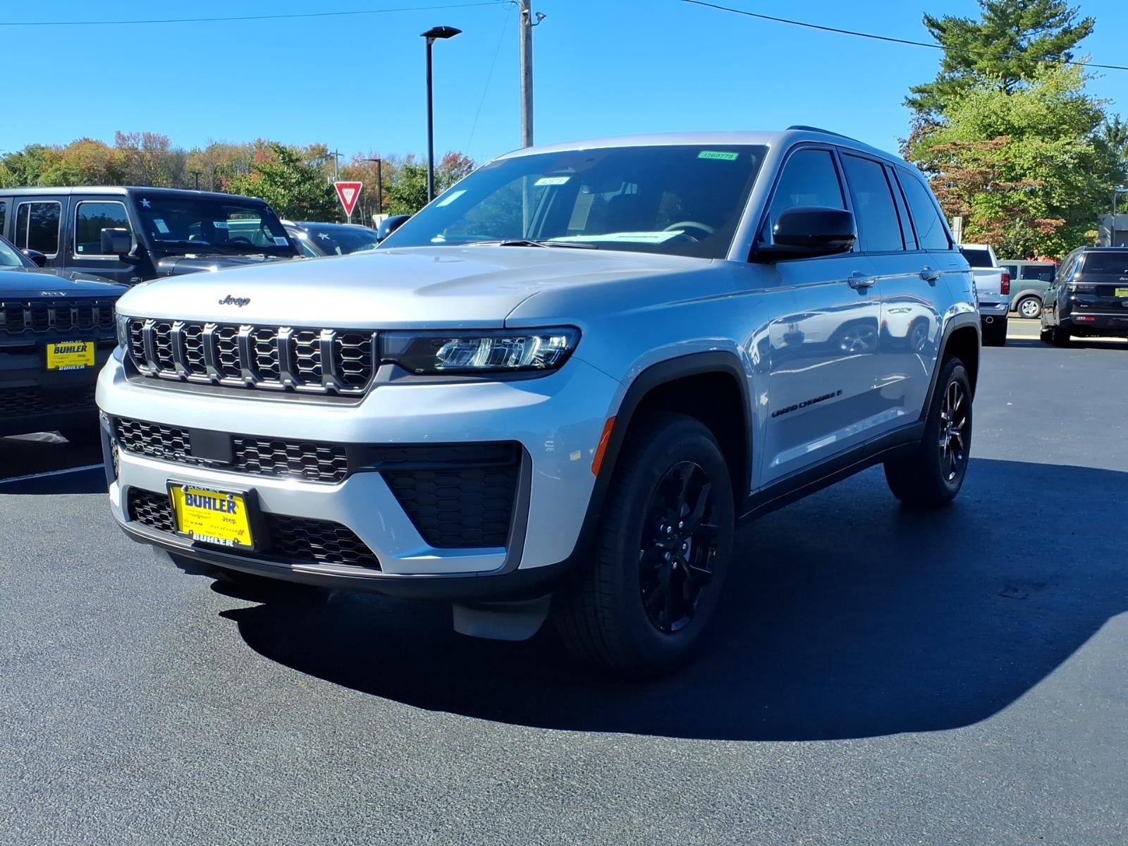 2026 Jeep Grand Cherokee GRAND CHEROKEE LAREDO ALTITUDE 4X4
