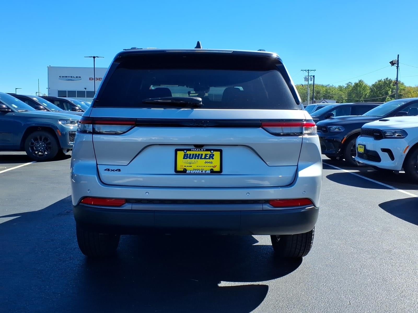 2026 Jeep Grand Cherokee GRAND CHEROKEE LAREDO ALTITUDE 4X4