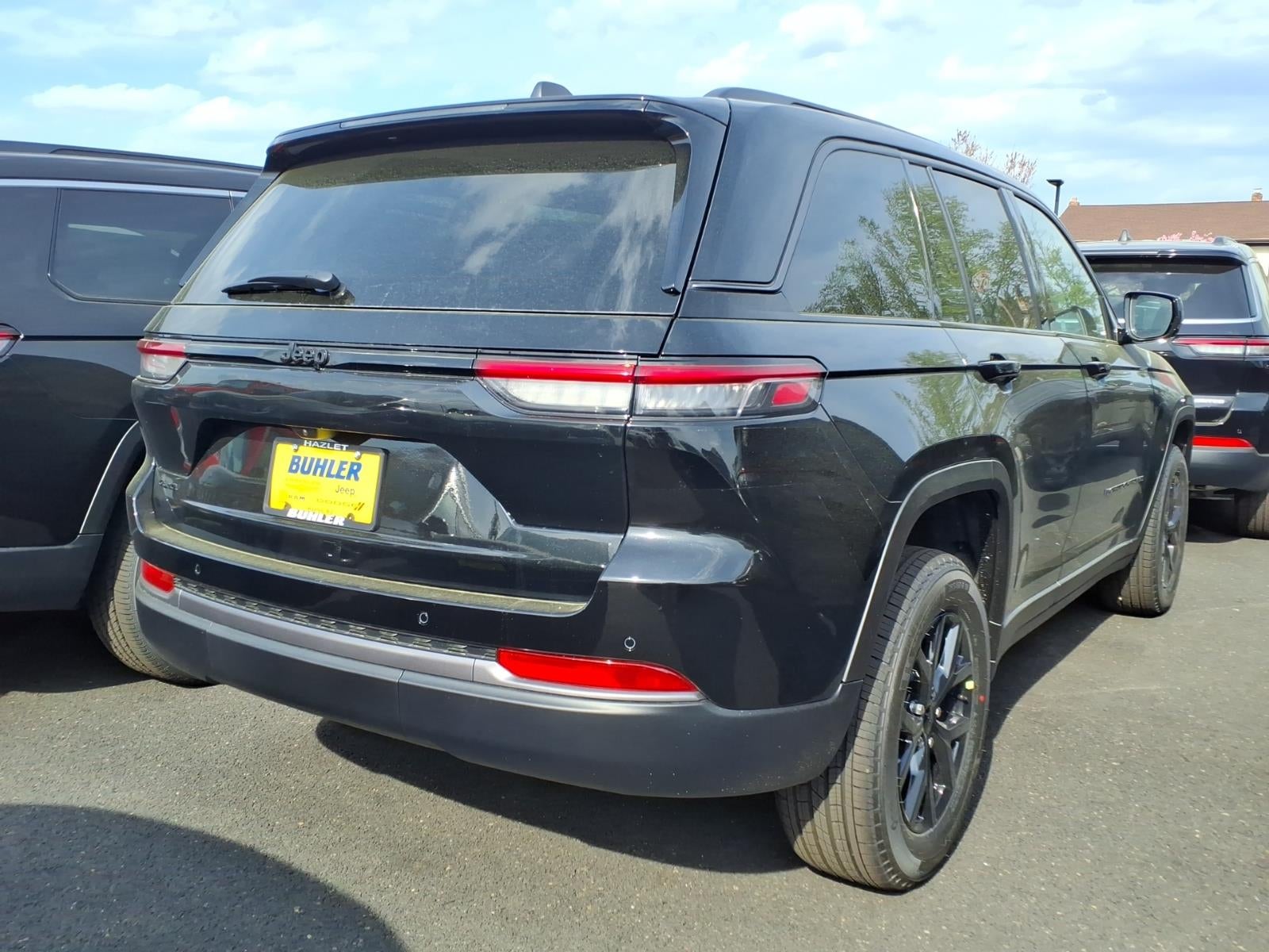 2026 Jeep Grand Cherokee GRAND CHEROKEE LAREDO ALTITUDE 4X4