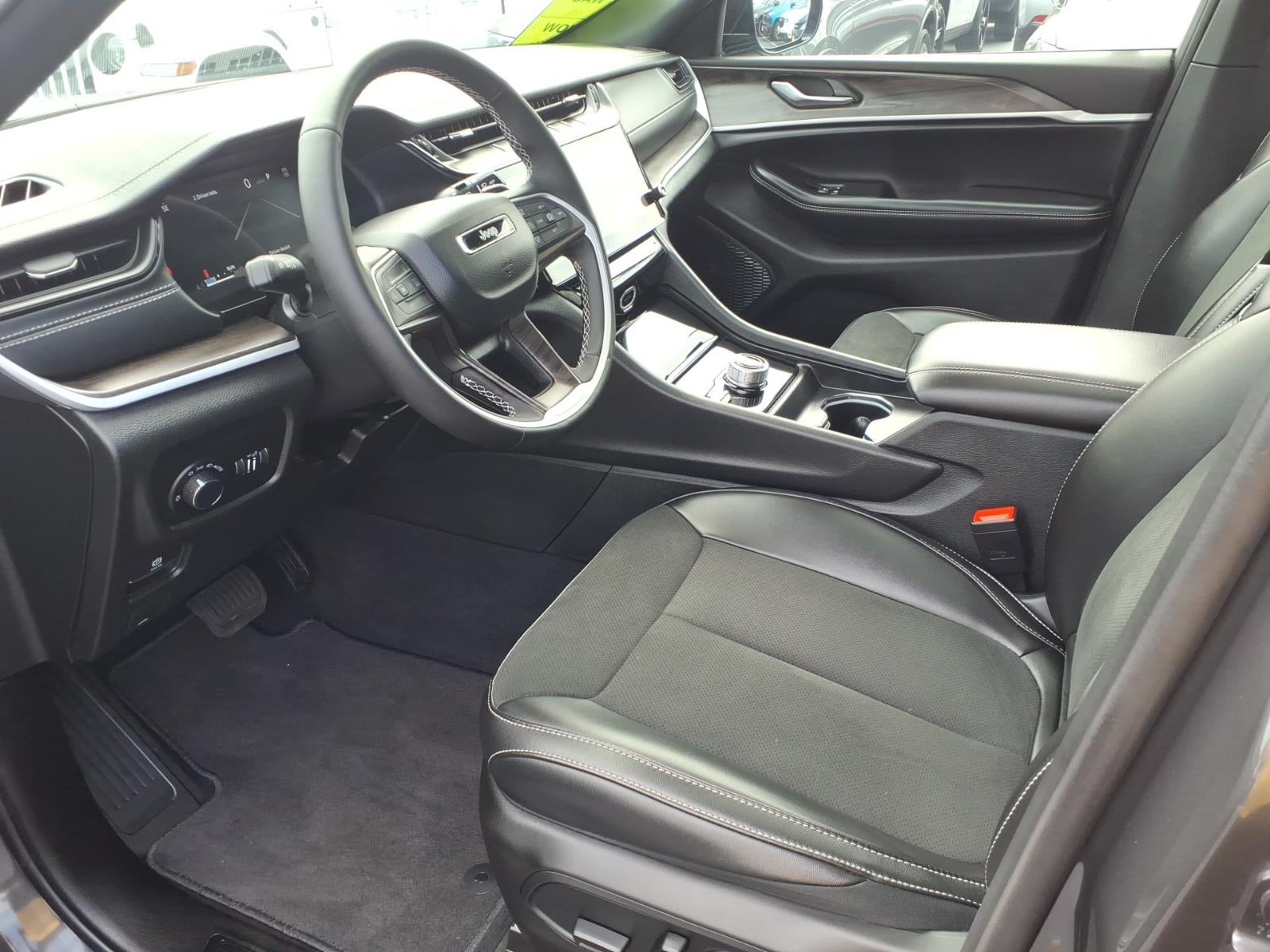 2026 Jeep Grand Cherokee Altitude 4x4