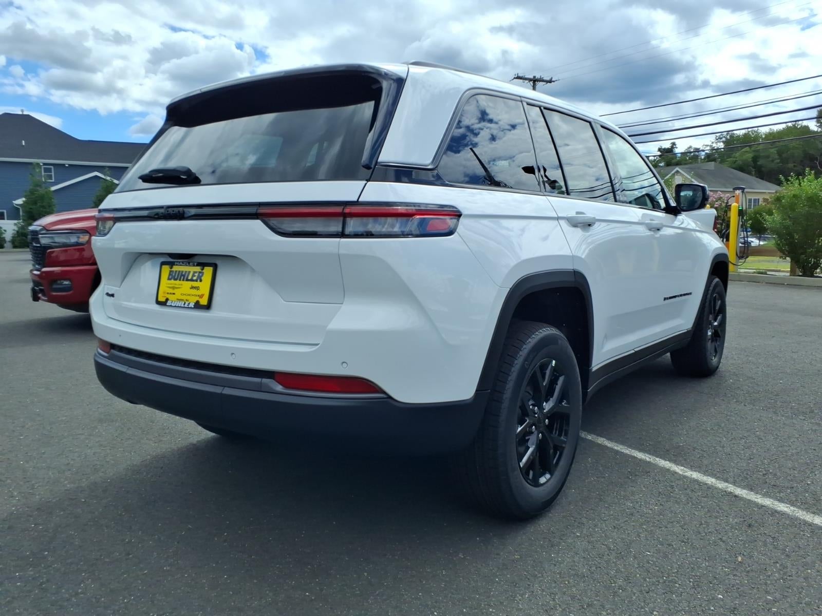2026 Jeep Grand Cherokee GRAND CHEROKEE LAREDO ALTITUDE 4X4