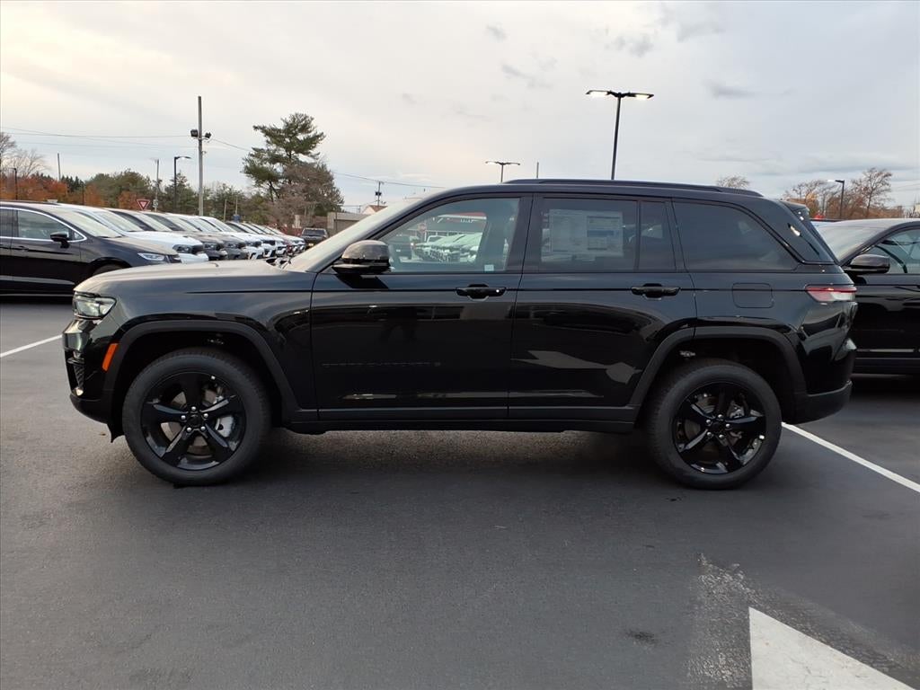 2025 Jeep Grand Cherokee GRAND CHEROKEE LIMITED 4X4