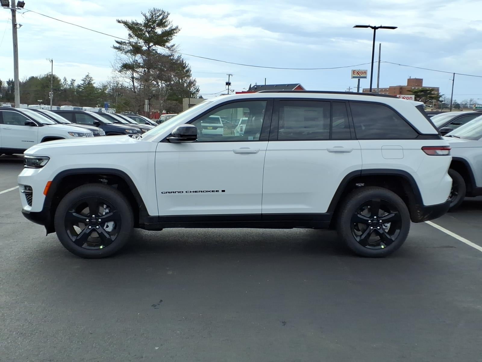 2025 Jeep Grand Cherokee GRAND CHEROKEE LIMITED 4X4