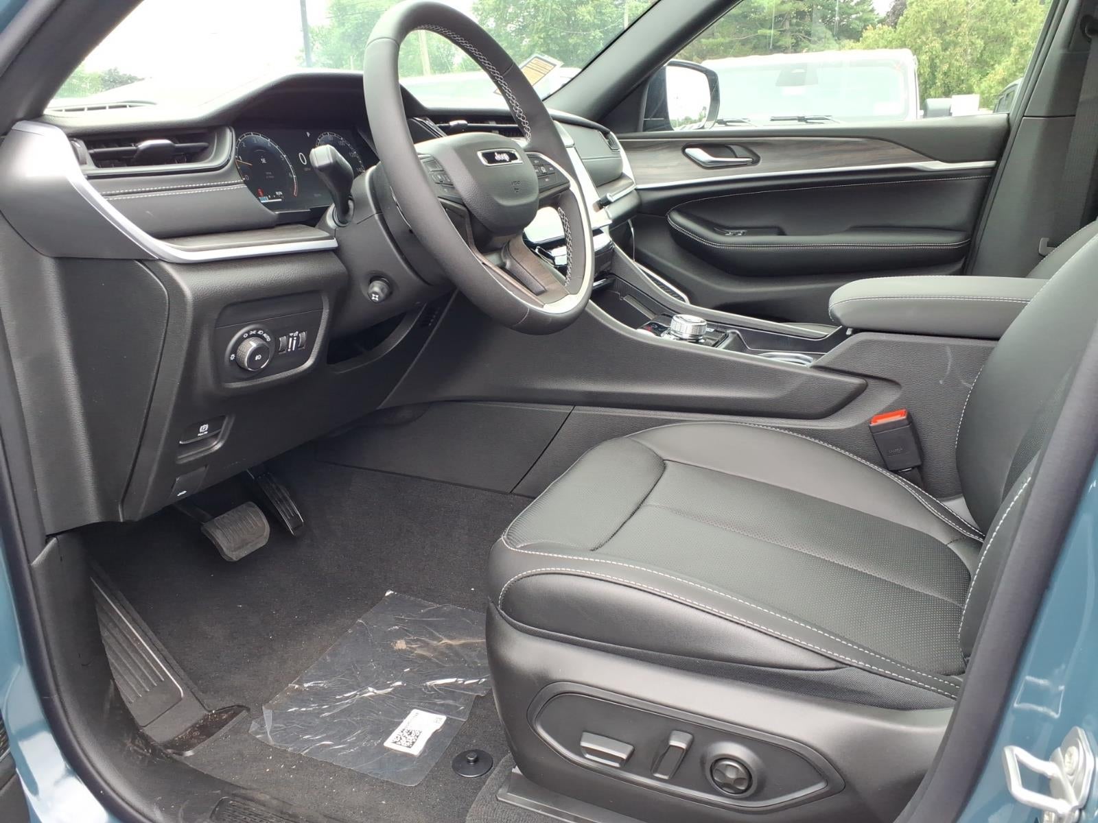 2026 Jeep Grand Cherokee GRAND CHEROKEE LIMITED RESERVE 4X4