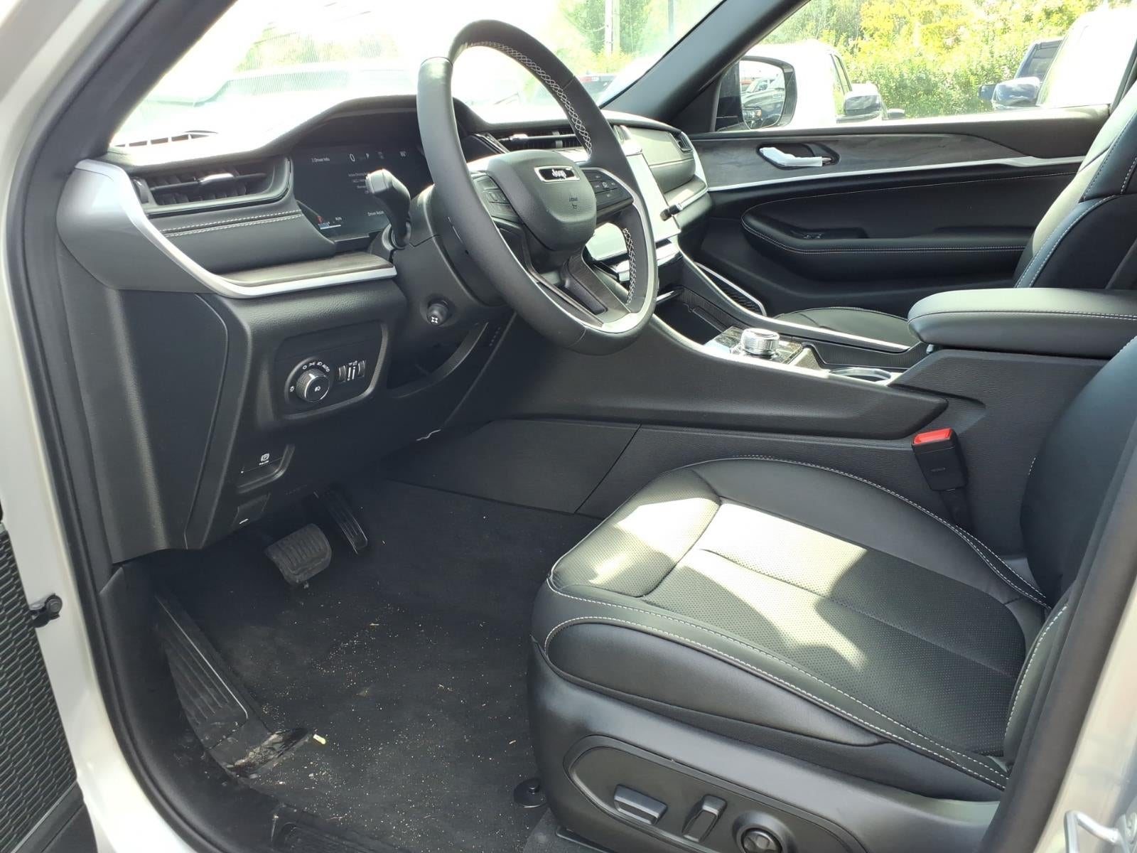2026 Jeep Grand Cherokee GRAND CHEROKEE LIMITED RESERVE 4X4