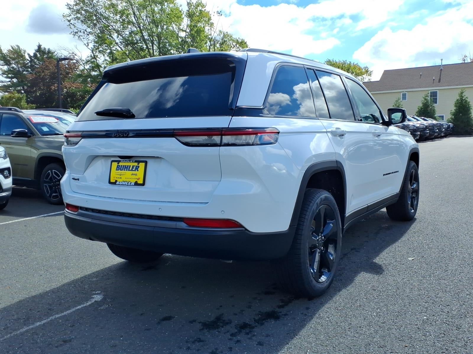 2027 Jeep Grand Cherokee GRAND CHEROKEE LIMITED 4X4