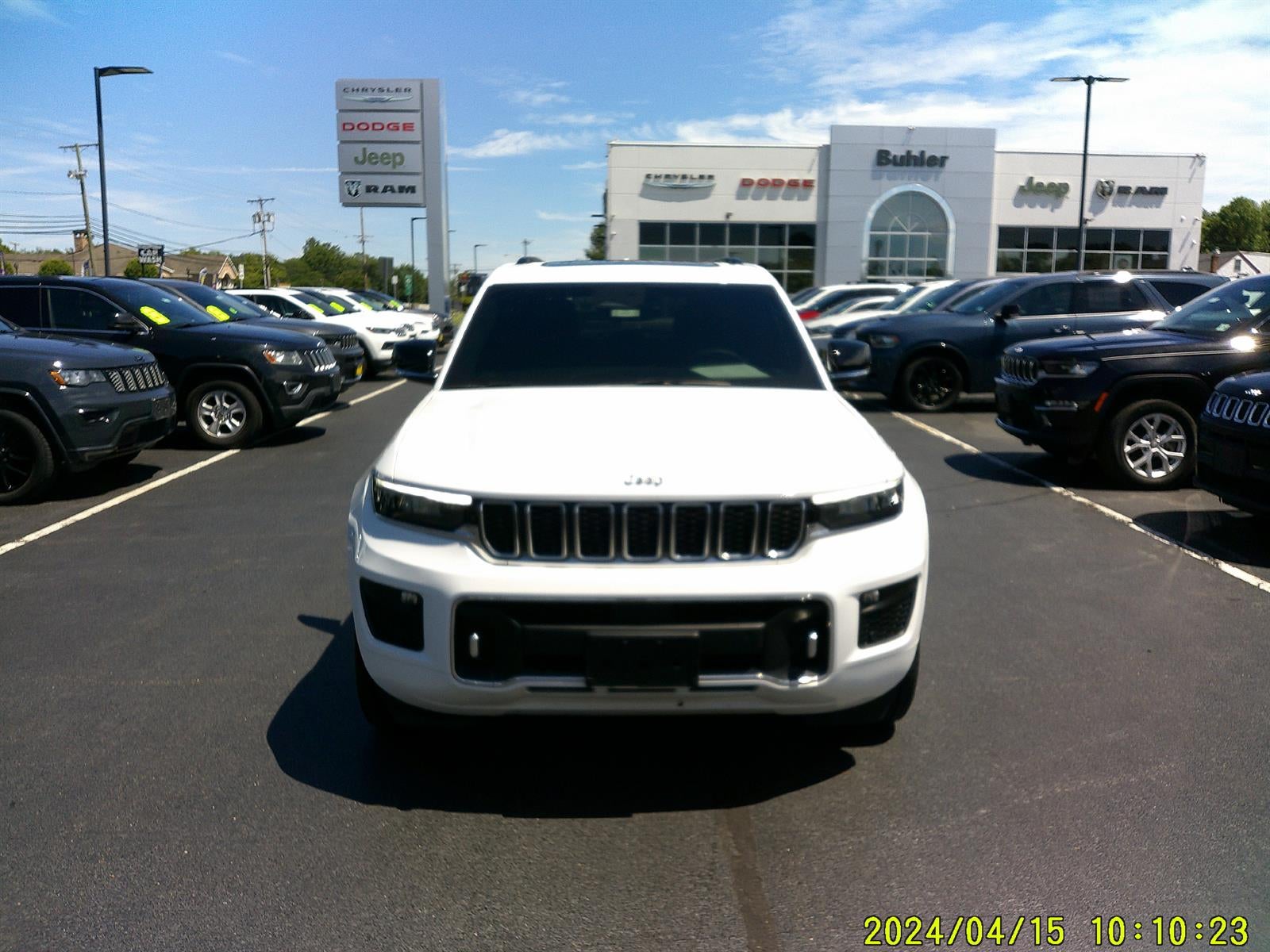 2023 Jeep Grand Cherokee Overland 4x4's photo