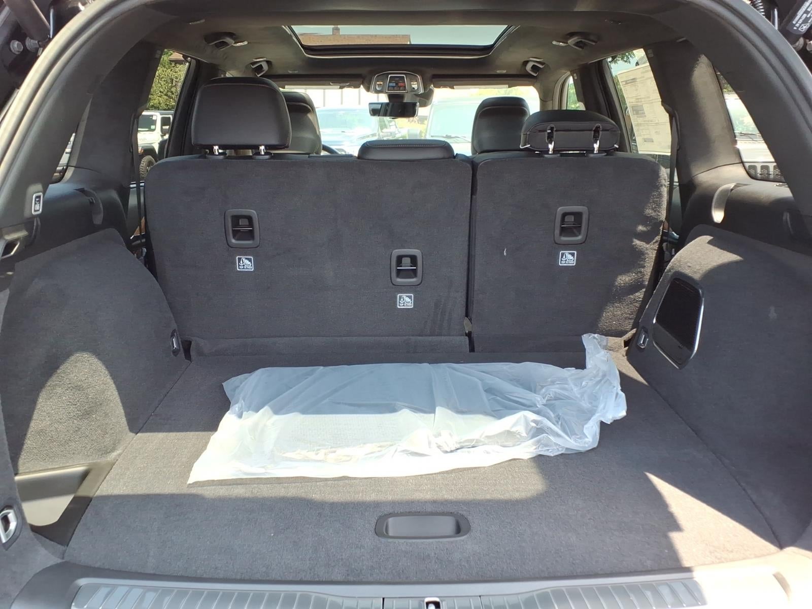 2026 Jeep Grand Cherokee GRAND CHEROKEE SUMMIT 4X4