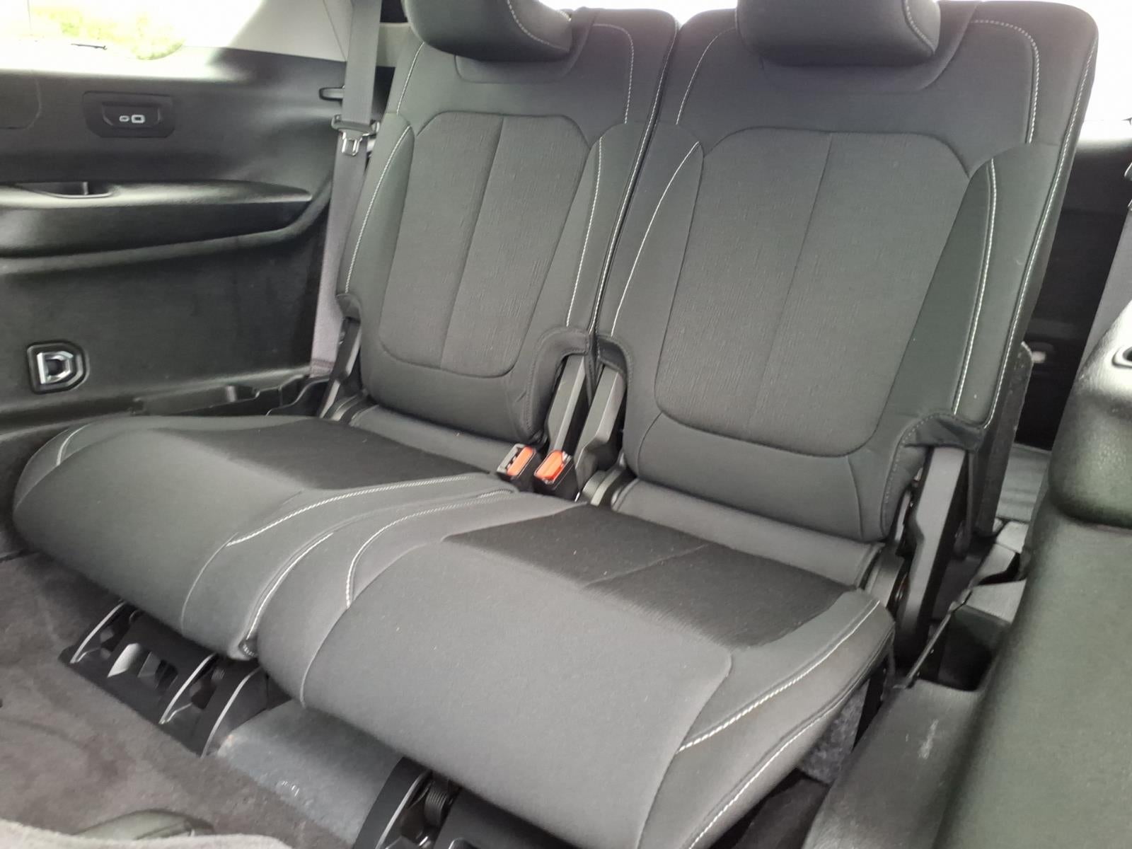 2022 Jeep Grand Cherokee L Laredo 4x4