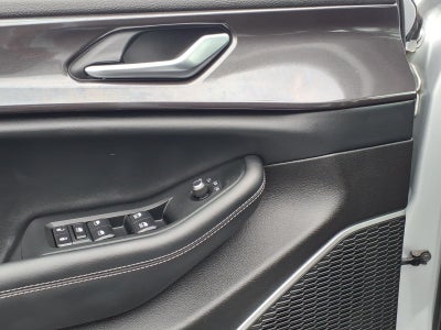 2022 Jeep Grand Cherokee L Laredo 4x4