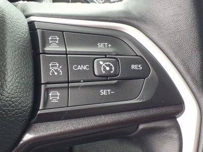 2022 Jeep Grand Cherokee L Laredo 4x4