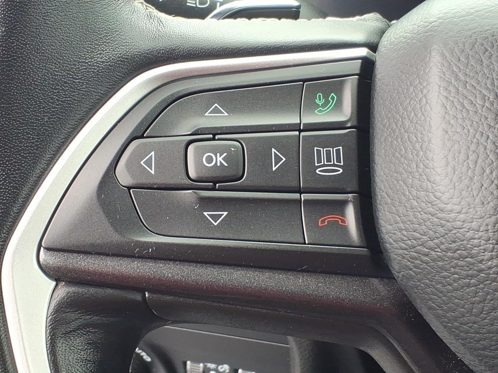 2022 Jeep Grand Cherokee L Laredo 4x4
