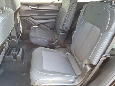 2026 Jeep Grand Cherokee GRAND CHEROKEE L LAREDO 4X4