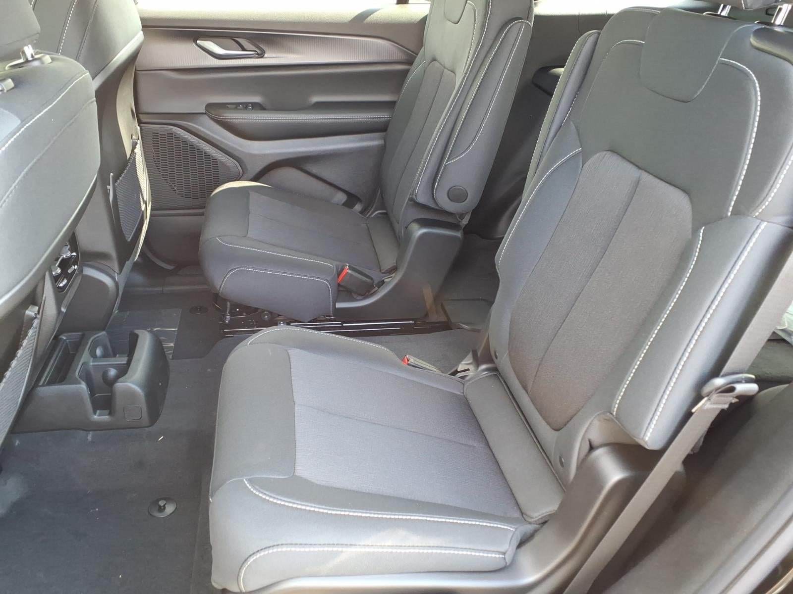 2026 Jeep Grand Cherokee GRAND CHEROKEE L LAREDO 4X4