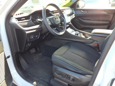 2024 Jeep Grand Cherokee L Laredo 4x4