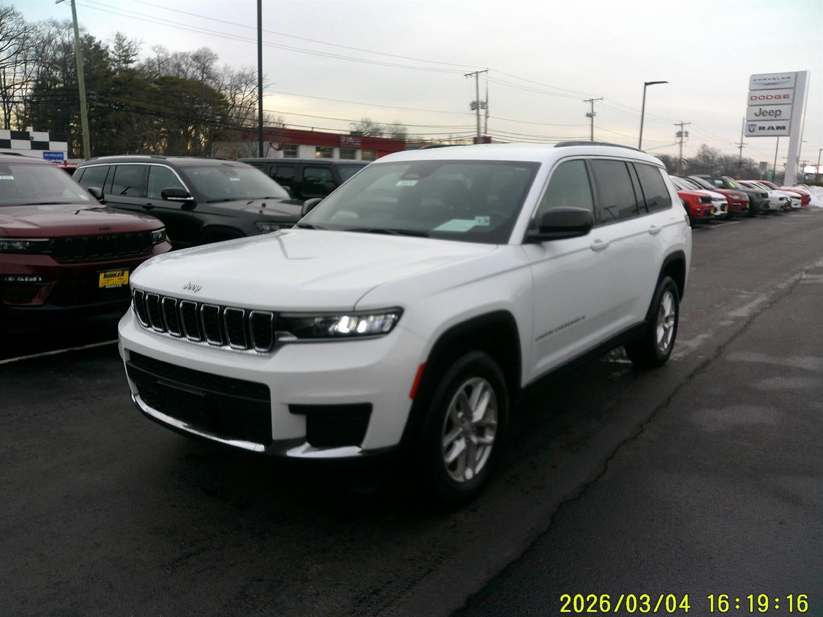 2024 Jeep Grand Cherokee L Laredo 4x4