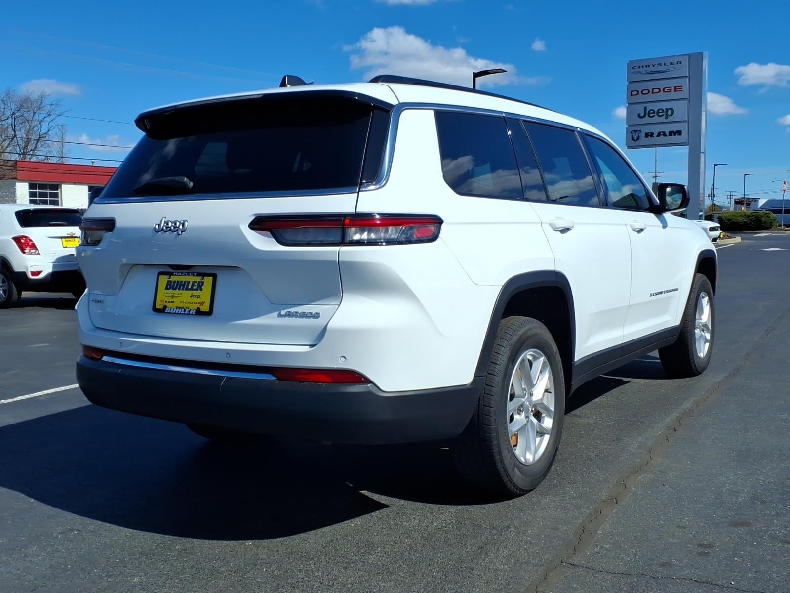 2024 Jeep Grand Cherokee L Laredo 4x4