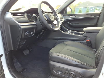 2026 Jeep Grand Cherokee GRAND CHEROKEE L LAREDO ALTITUDE 4X4