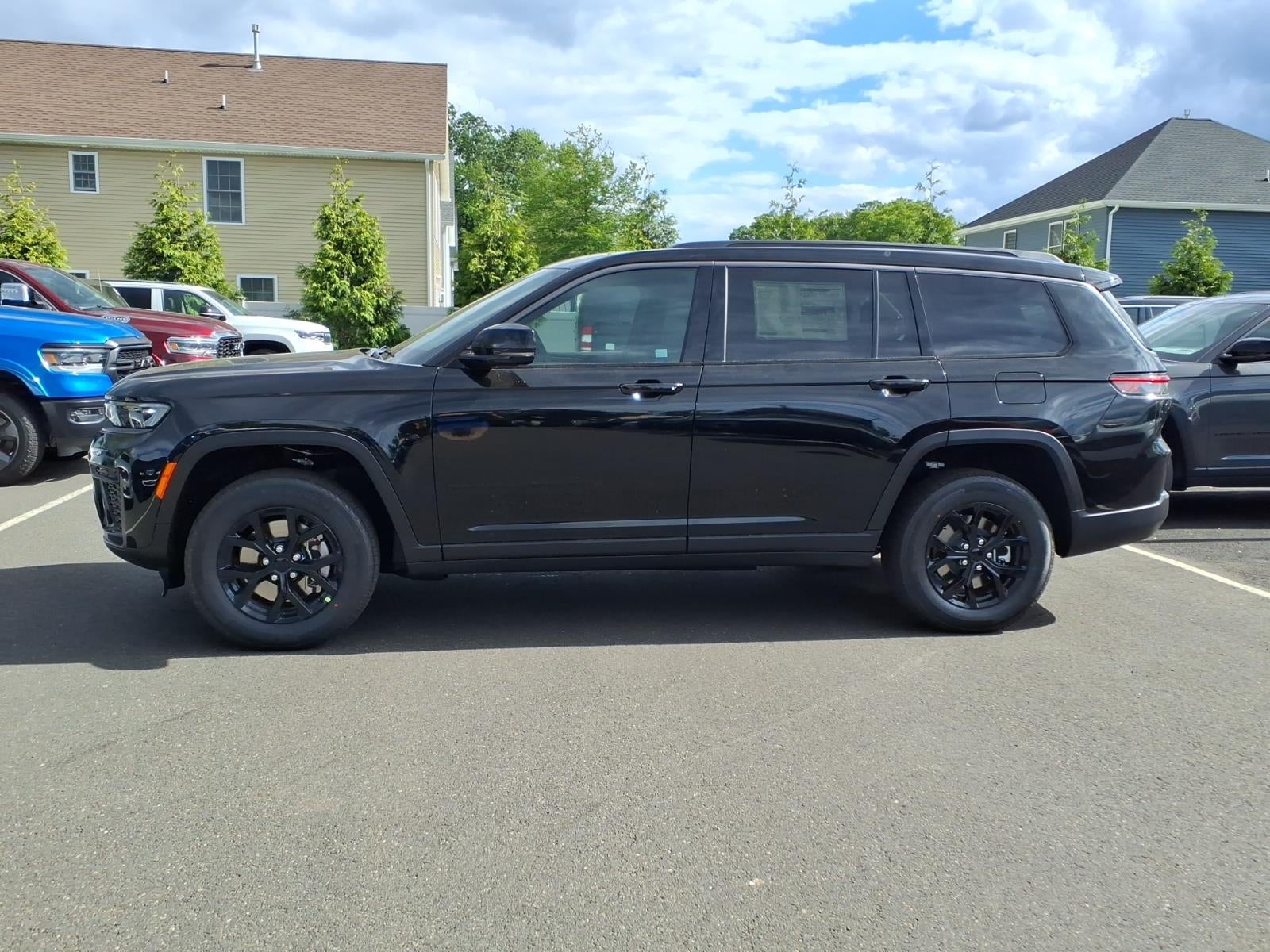 2026 Jeep Grand Cherokee GRAND CHEROKEE L LAREDO ALTITUDE 4X4