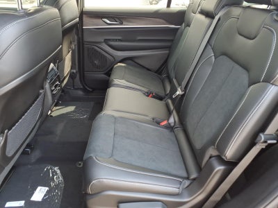 2026 Jeep Grand Cherokee GRAND CHEROKEE L LAREDO ALTITUDE 4X4