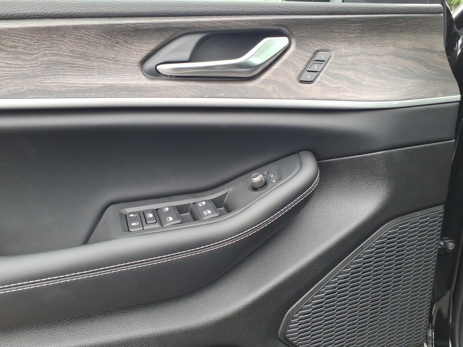 2027 Jeep Grand Cherokee GRAND CHEROKEE L LIMITED 4X4