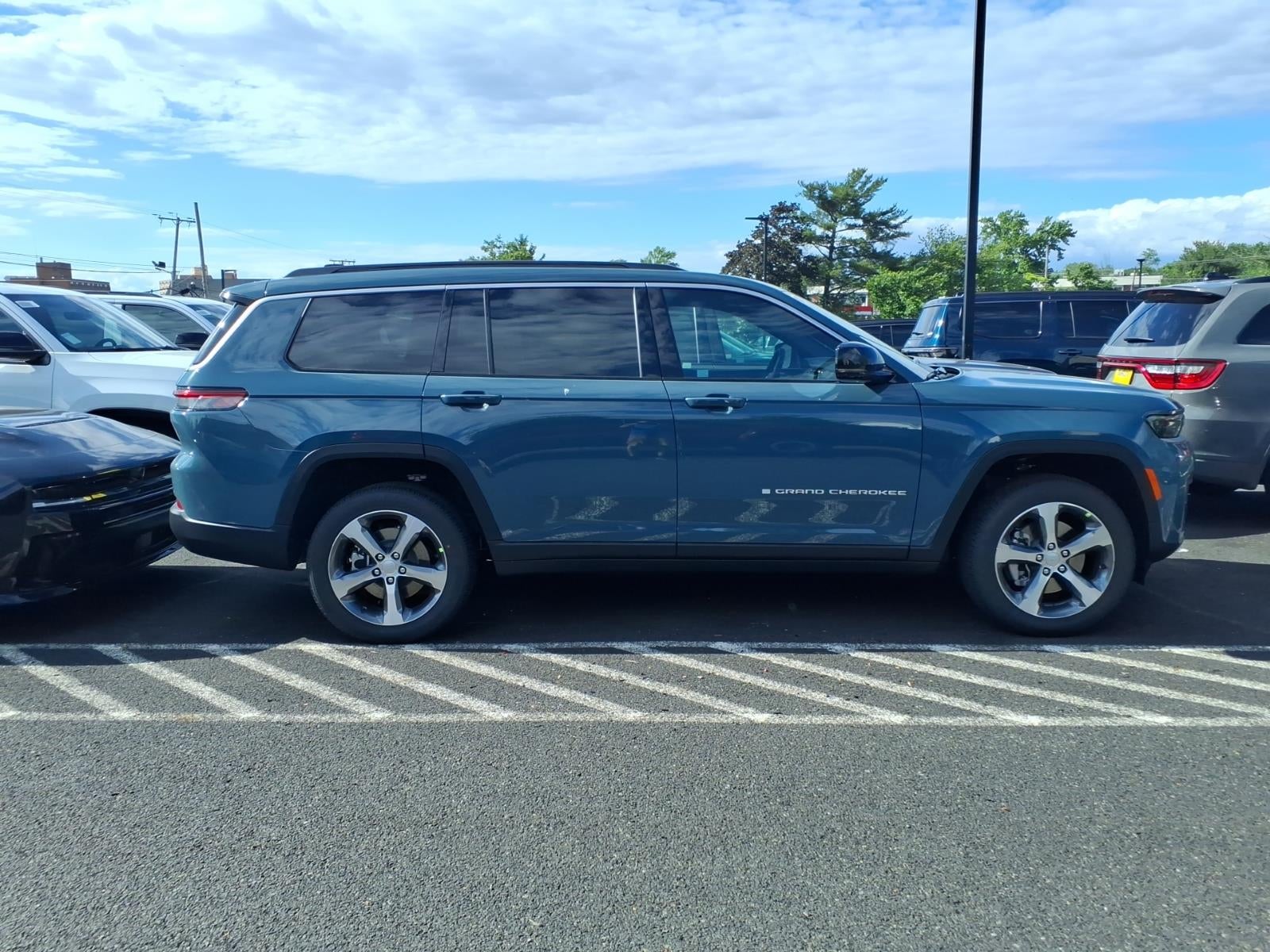 2026 Jeep Grand Cherokee GRAND CHEROKEE L LIMITED 4X4
