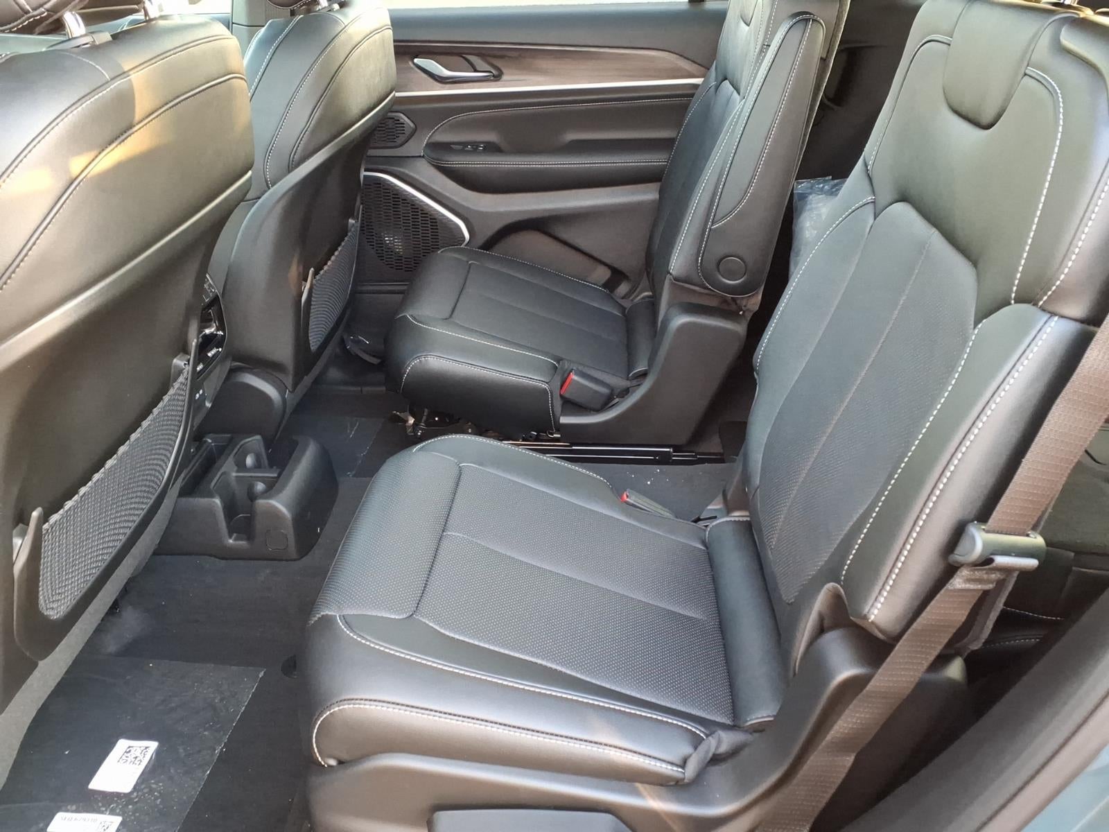 2026 Jeep Grand Cherokee GRAND CHEROKEE L LIMITED RESERVE 4X4