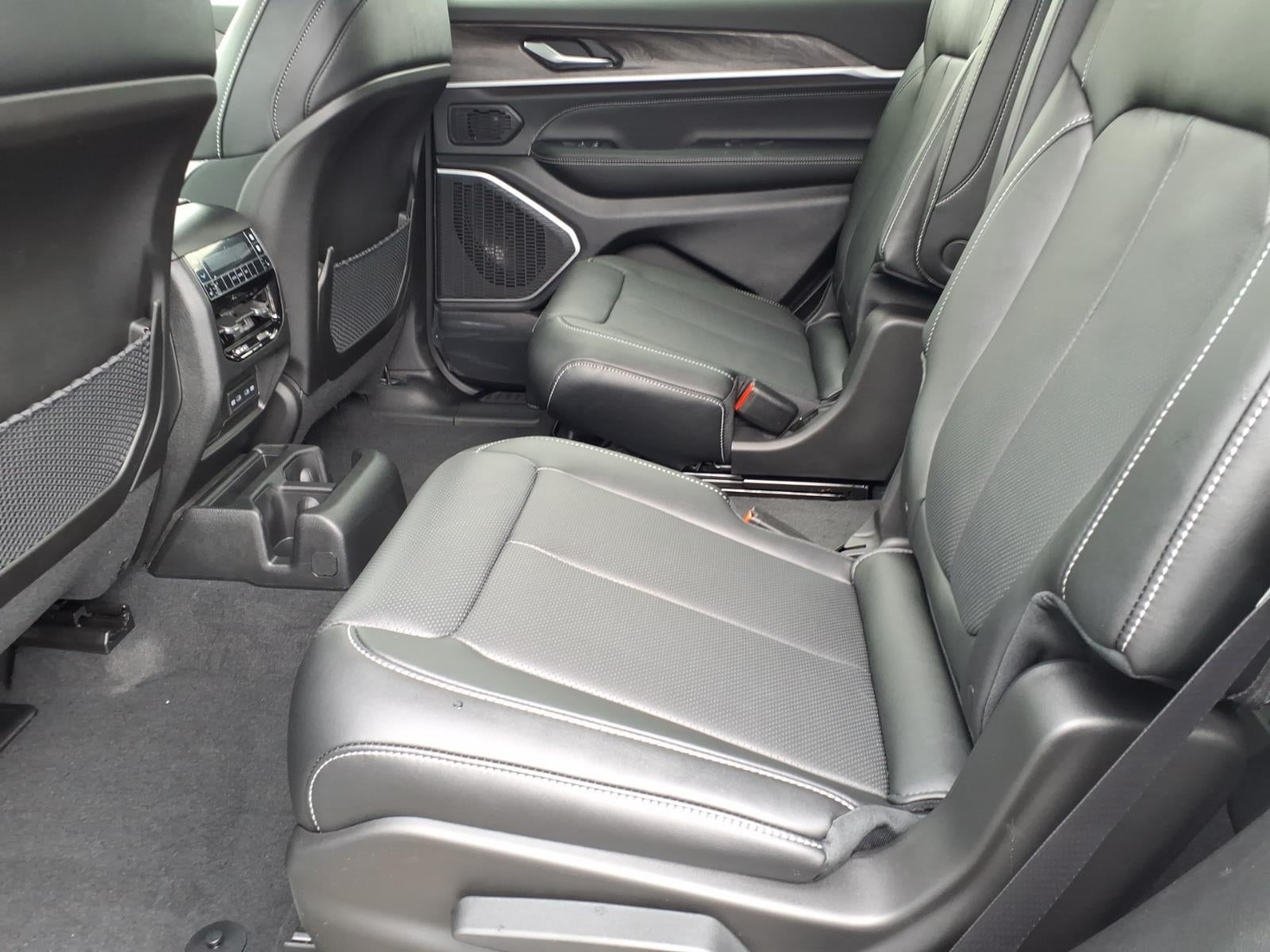 2026 Jeep Grand Cherokee GRAND CHEROKEE L LIMITED RESERVE 4X4