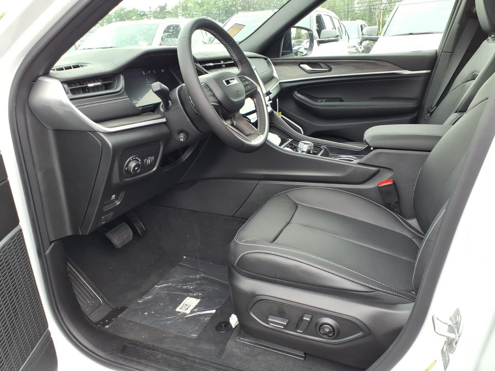 2026 Jeep Grand Cherokee GRAND CHEROKEE L LIMITED RESERVE 4X4