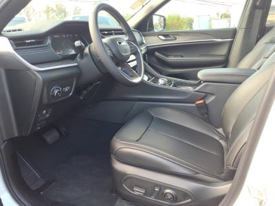 2027 Jeep Grand Cherokee GRAND CHEROKEE L LIMITED 4X4