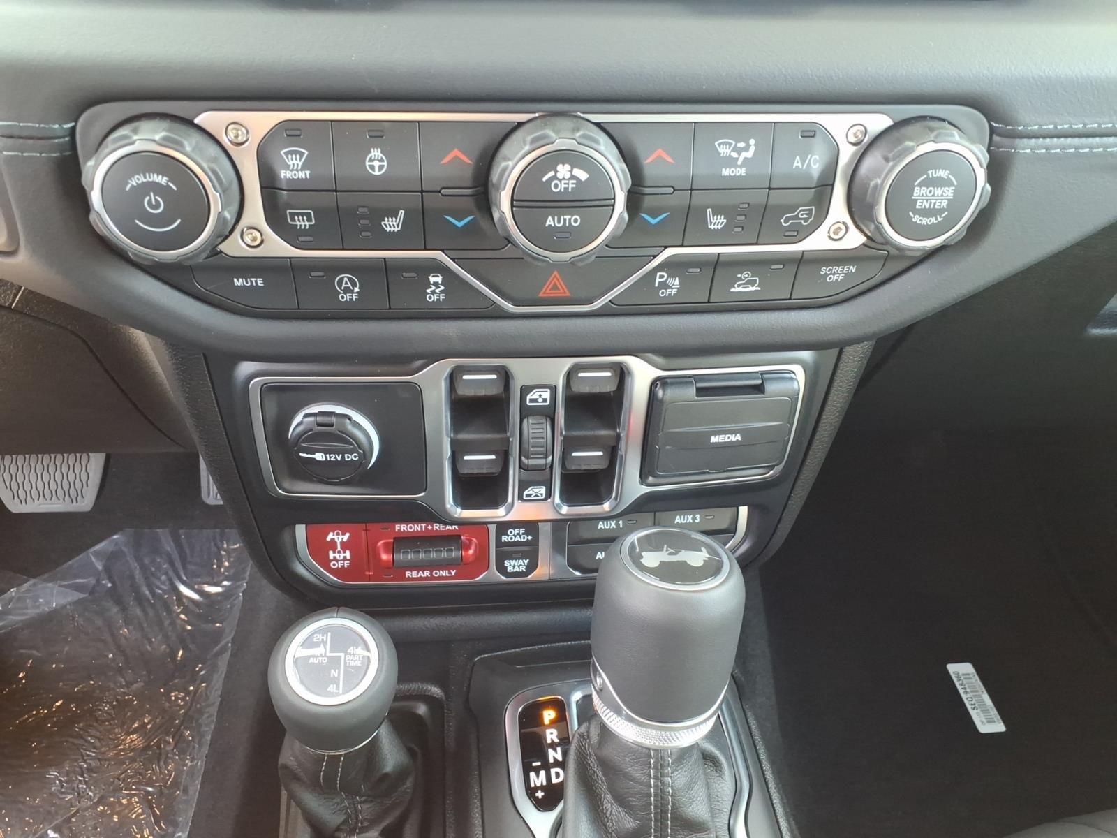 2027 Jeep Wrangler WRANGLER 4-DOOR RUBICON X
