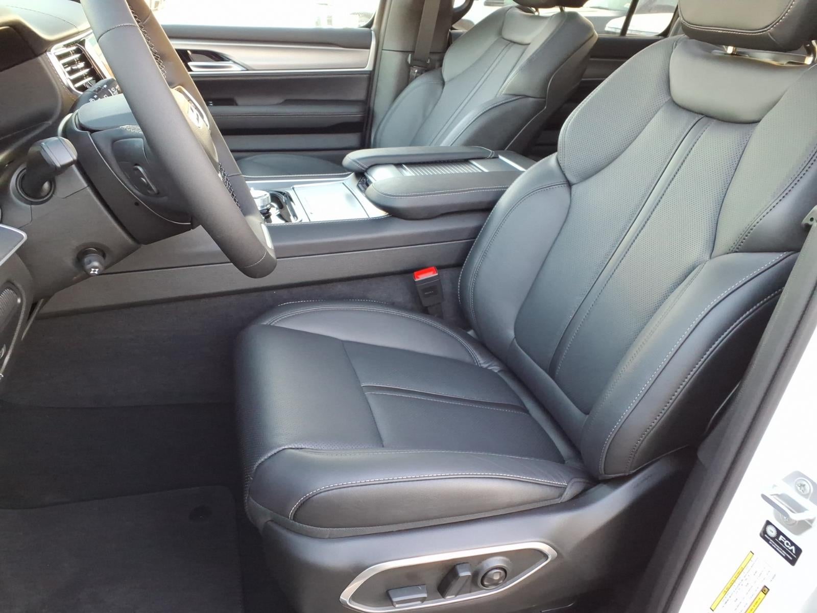 2026 Jeep Grand Wagoneer GRAND WAGONEER LIMITED RESERVE 4X4