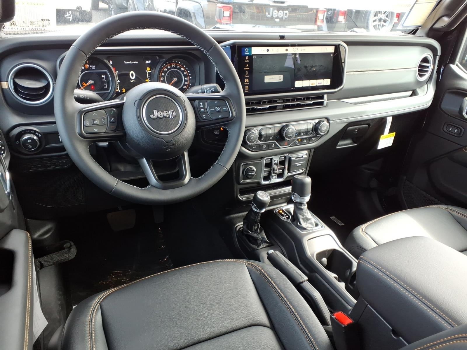 2026 Jeep Gladiator GLADIATOR SAHARA 4X4