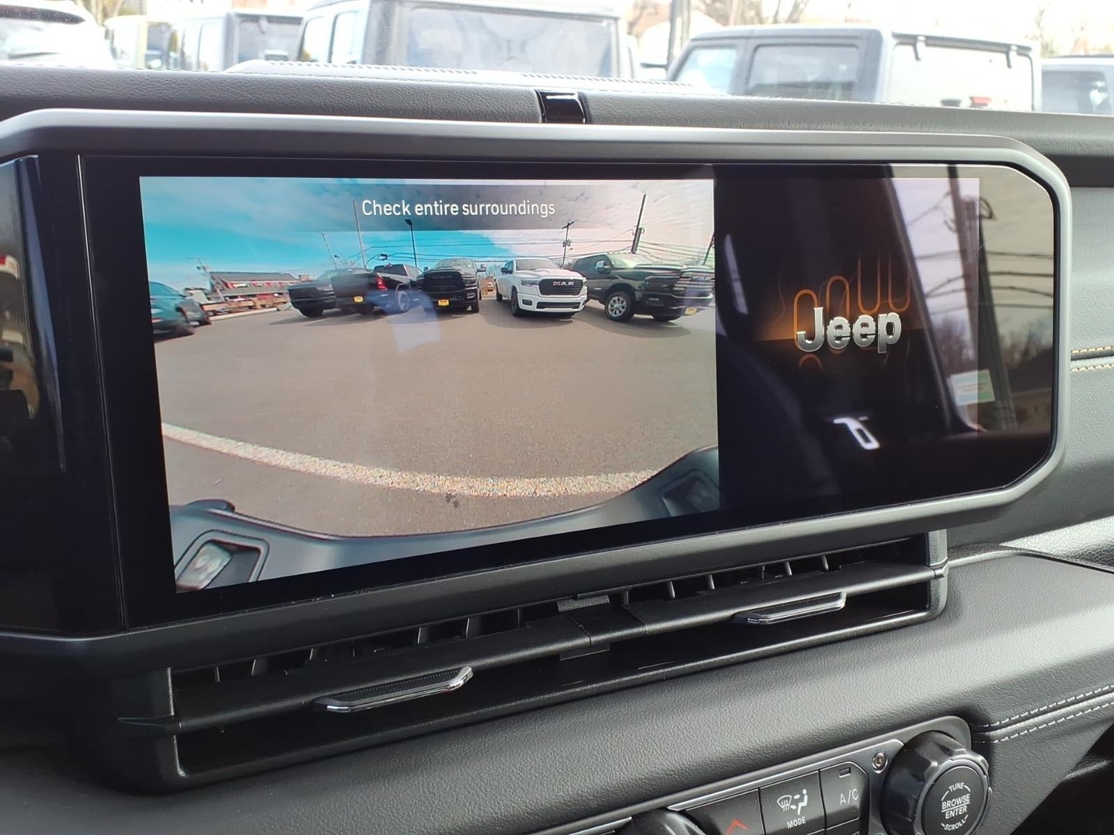 2026 Jeep Gladiator GLADIATOR SAHARA 4X4