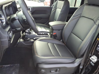 2026 Jeep Gladiator GLADIATOR SAHARA 4X4