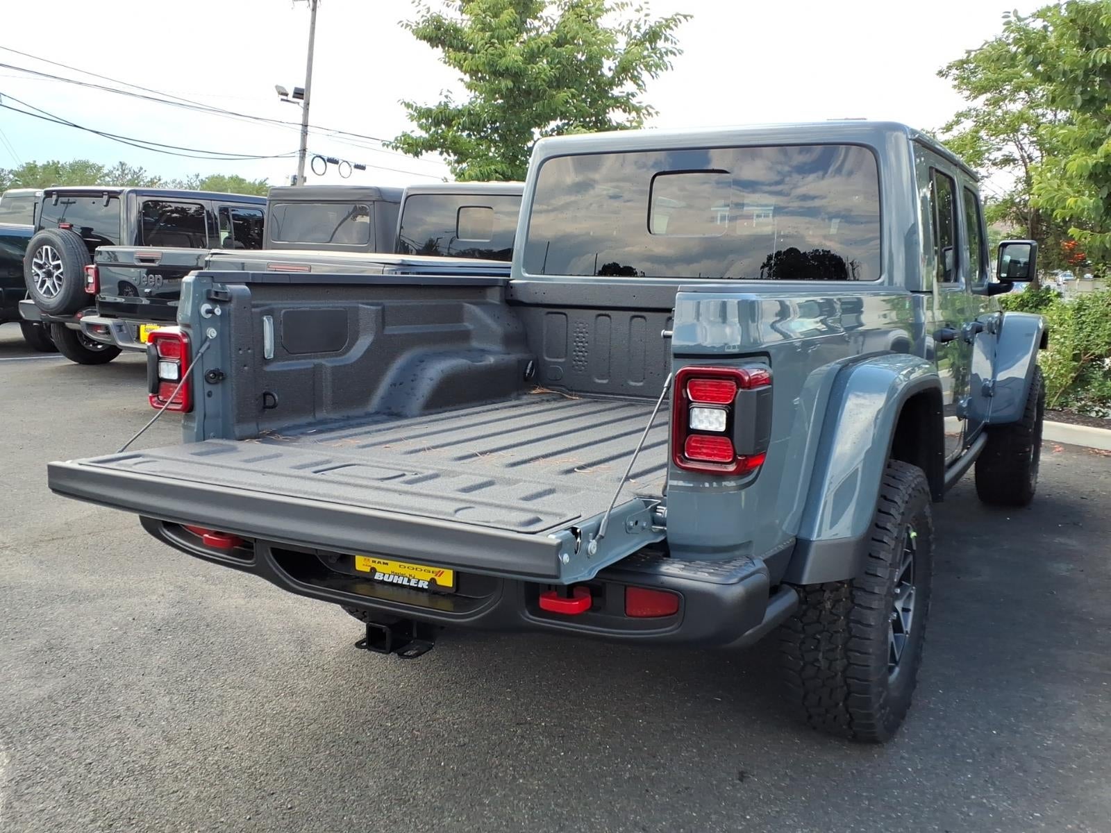 2026 Jeep Gladiator GLADIATOR SHADOW OPS 4X4