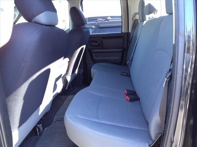 2017 RAM 1500 Express Quad Cab 4x4 6'4' Box