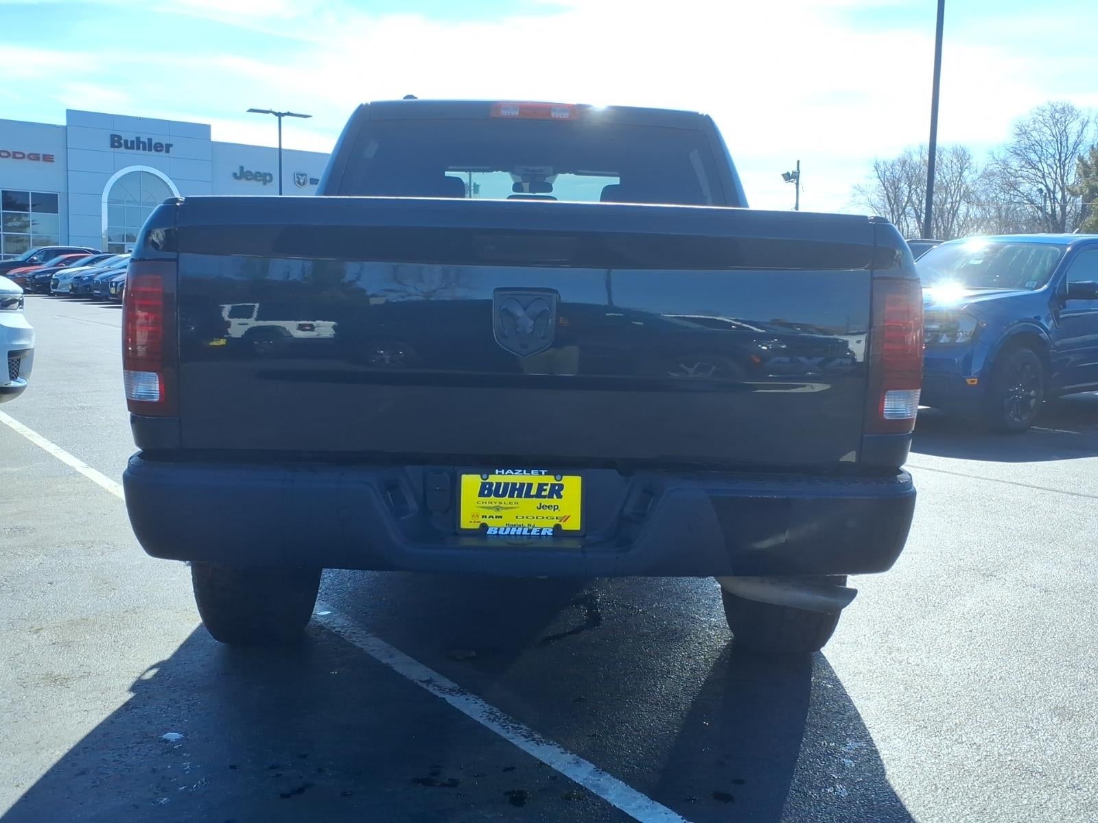 2024 RAM 1500 Classic Warlock Crew Cab 4x4 5'7' Box