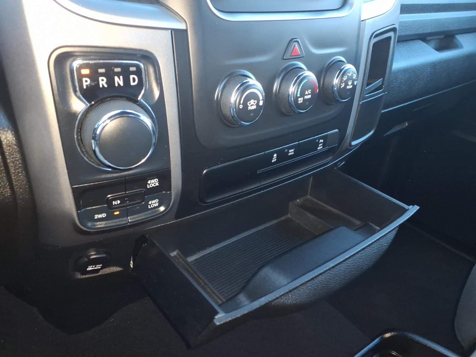 2024 RAM 1500 Classic Warlock Crew Cab 4x4 5'7' Box