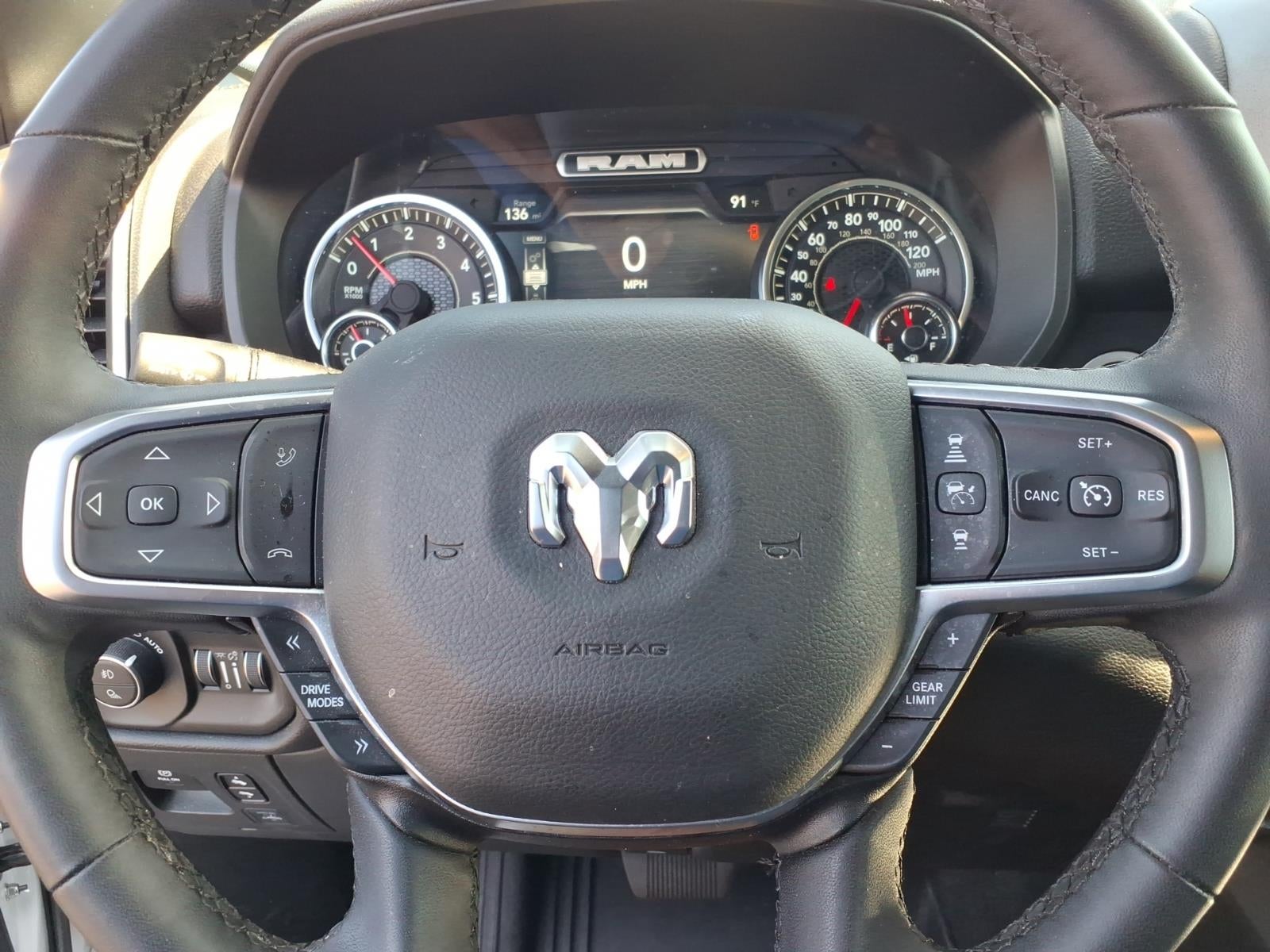 2025 RAM 1500 Big Horn Crew Cab 4x4 5'7' Box