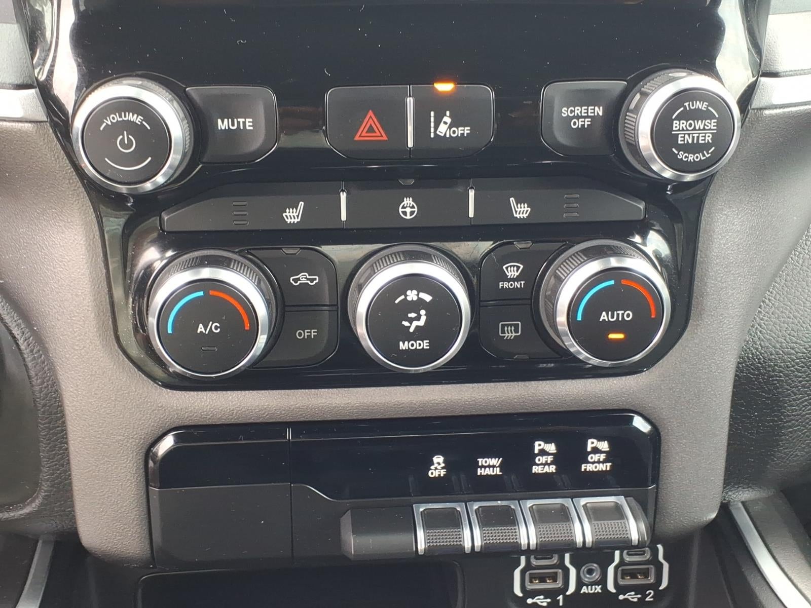2022 RAM 1500 Big Horn Crew Cab 4x4 5'7' Box