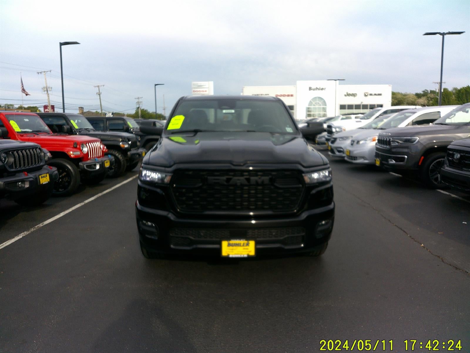 2025 RAM 1500 Tradesman 4x4 Crew Cab 5'7's photo