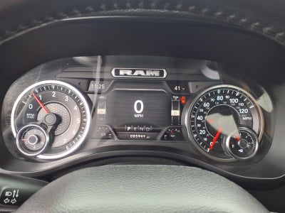 2020 RAM 1500 Laramie Quad Cab 4x4 6'4' Box