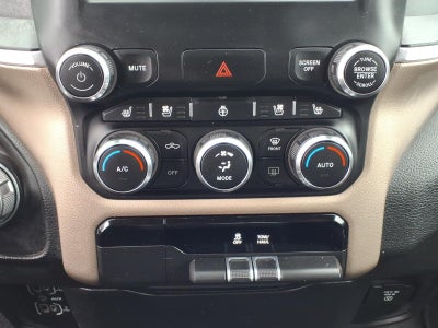 2020 RAM 1500 Laramie Quad Cab 4x4 6'4' Box