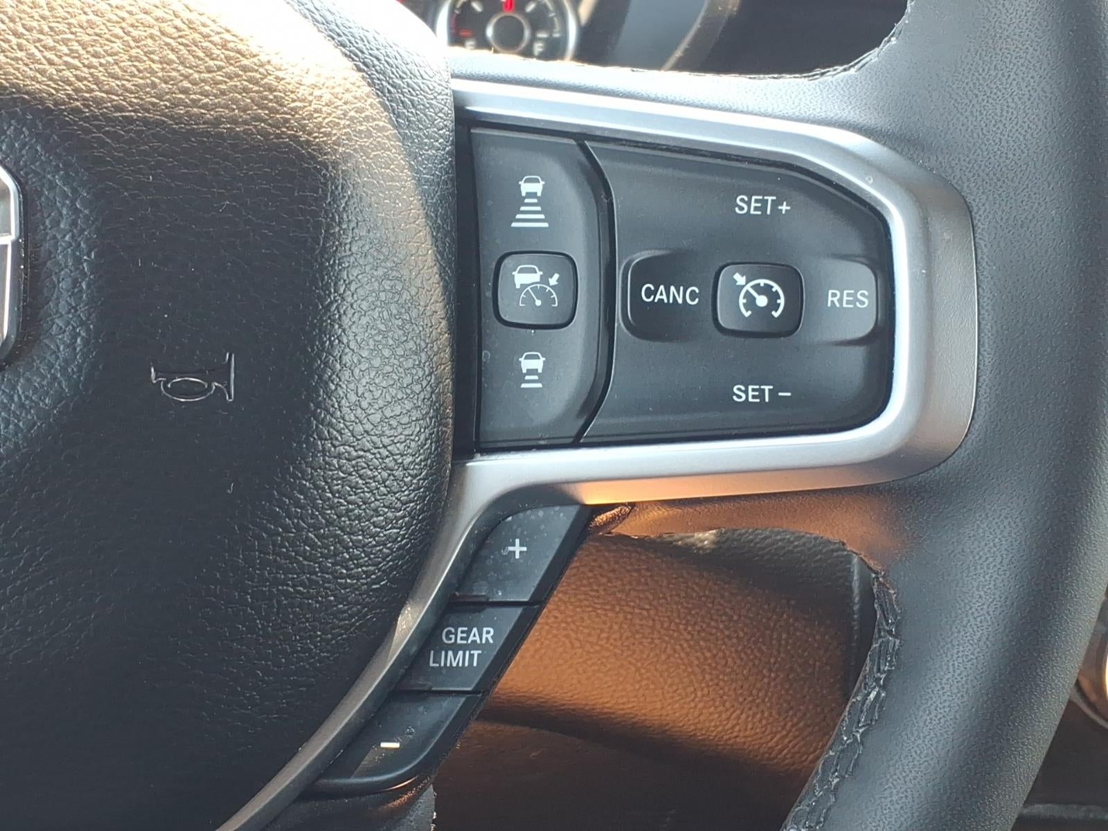 2025 RAM 1500 Big Horn Crew Cab 4x4 5'7' Box