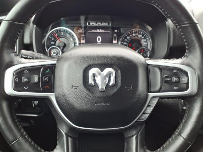 2020 RAM 1500 Big Horn Crew Cab 4x4 5'7' Box