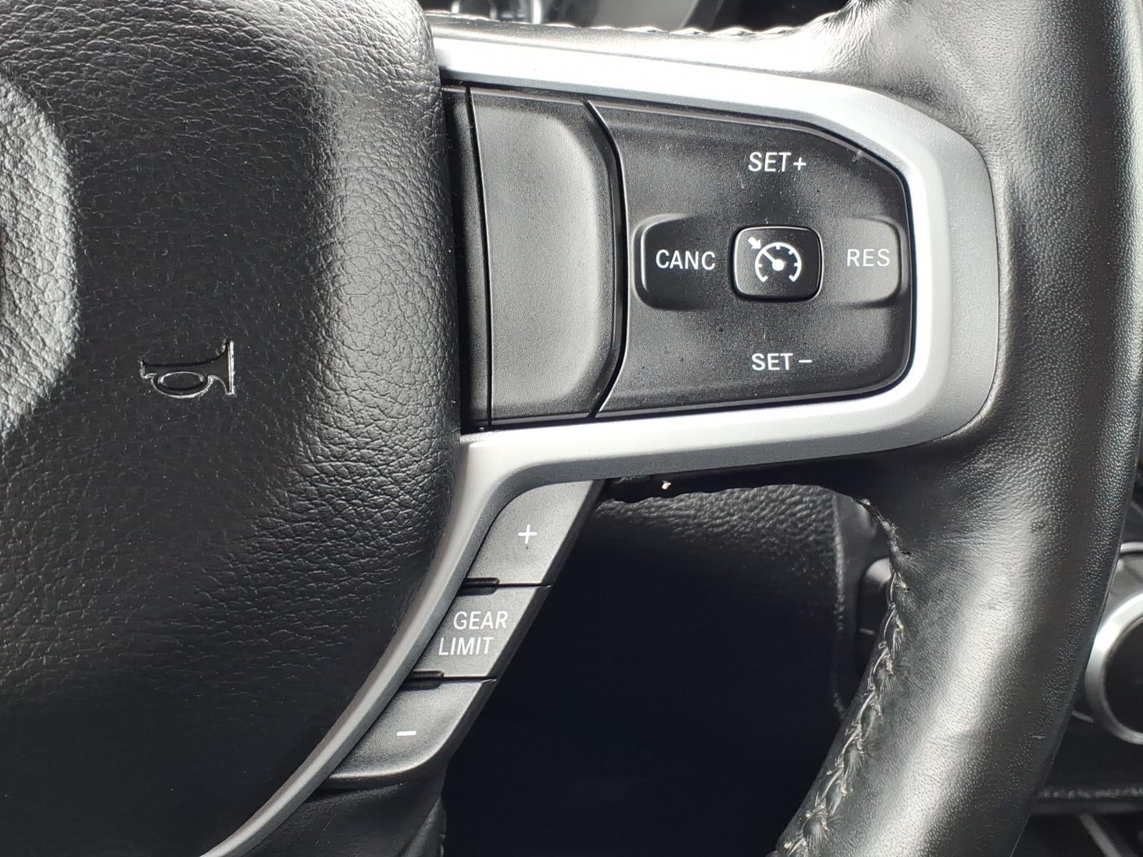 2020 RAM 1500 Big Horn Crew Cab 4x4 5'7' Box