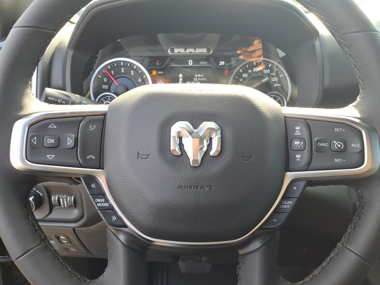 2027 RAM Ram 1500 RAM 1500 BIG HORN CREW CAB 4X4 5'7' BOX