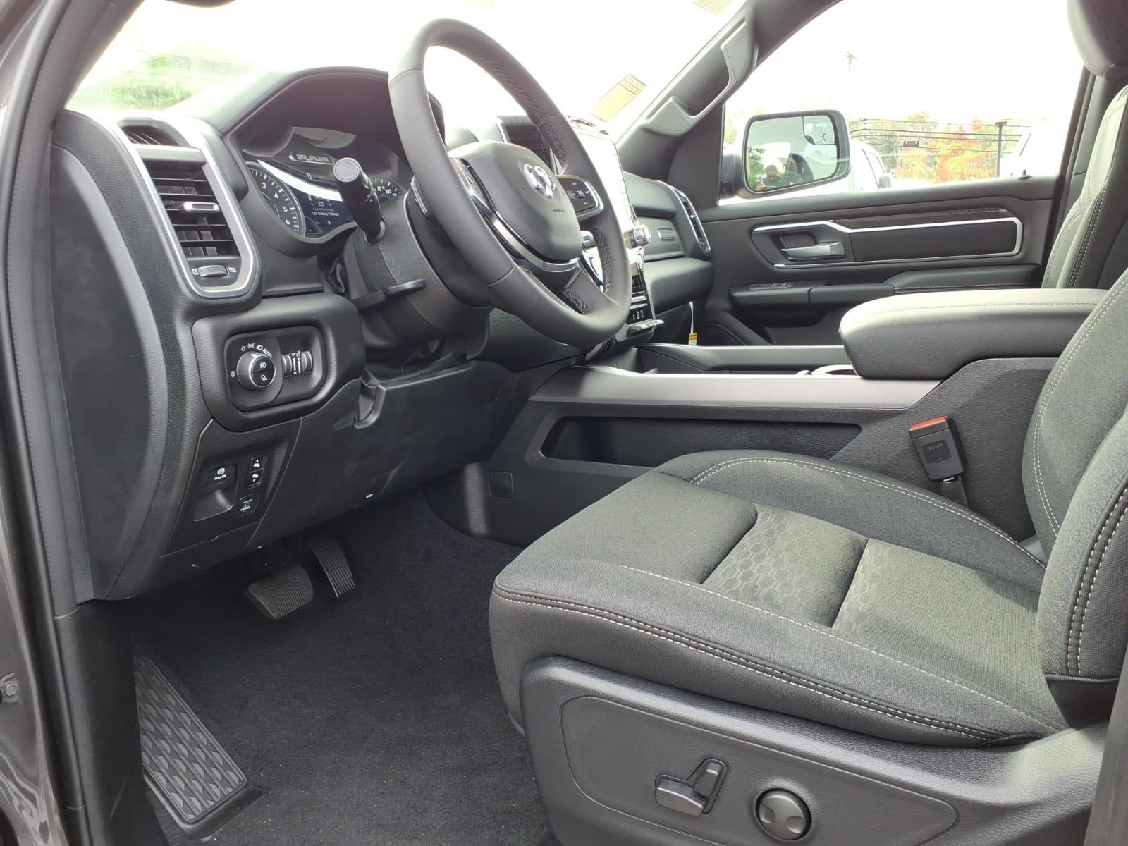 2027 RAM Ram 1500 RAM 1500 BIG HORN CREW CAB 4X4 5'7' BOX