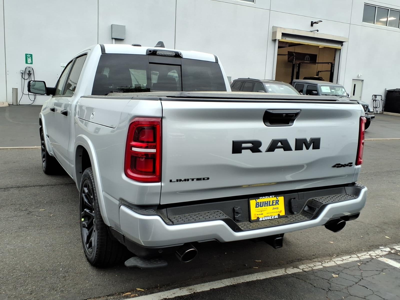 2026 RAM Ram 1500 RAM 1500 LIMITED CREW CAB 4X4 5'7' BOX